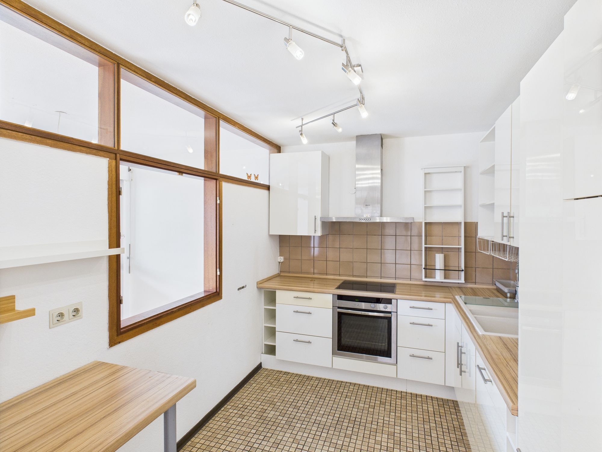 Perfekt geeignet als 3er WG - zentrale Wohnung mit Renovierungsstau in 68159 Mannheim – DESEO Immobilien Mannheim 5/9