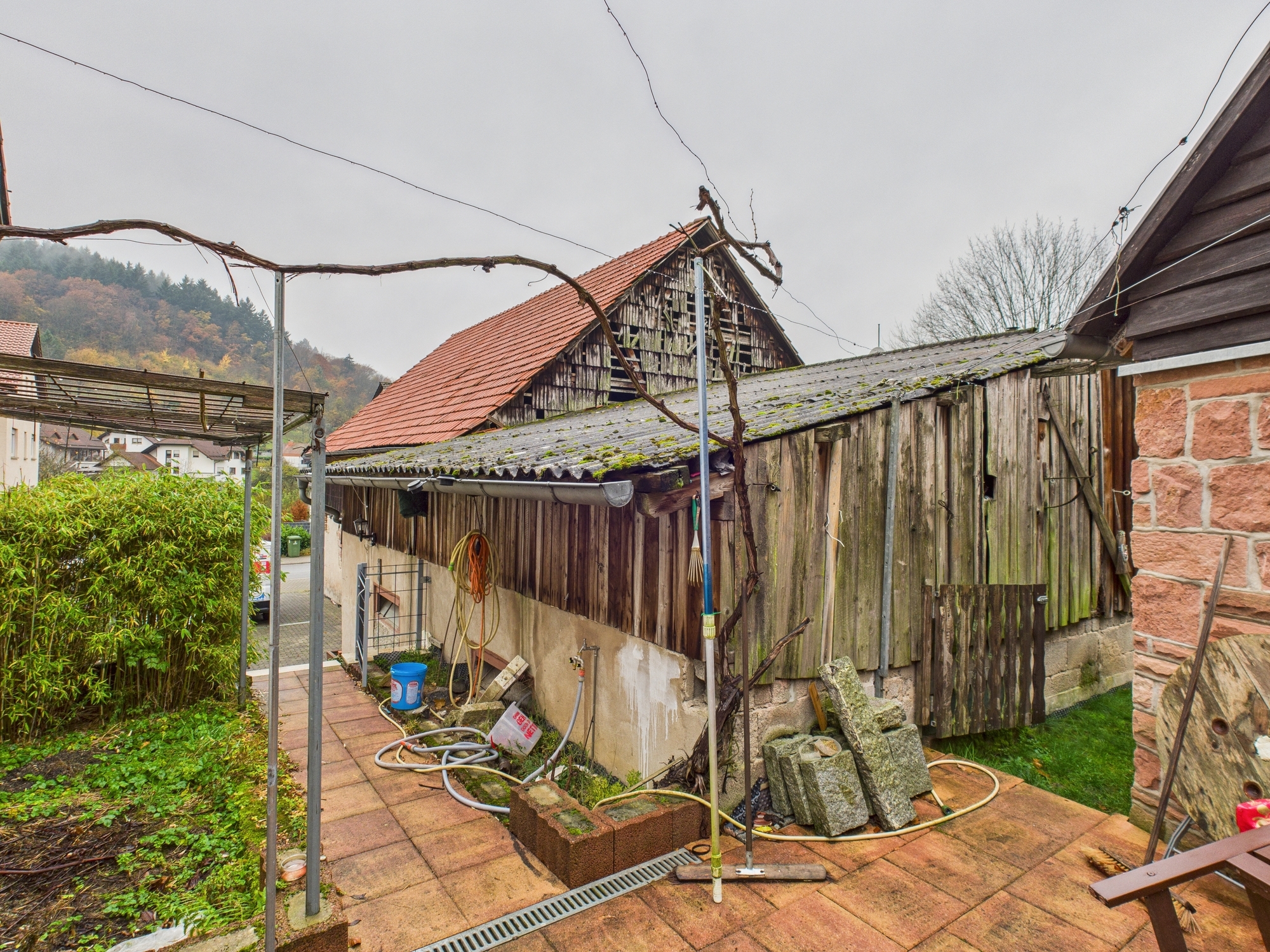 Ein- bis Zweifamilienhaus mit großem Entwicklungspotenzial in Mörlenbach-Weiher in 69509 Mörlenbach – DESEO Immobilien Mannheim 15/17