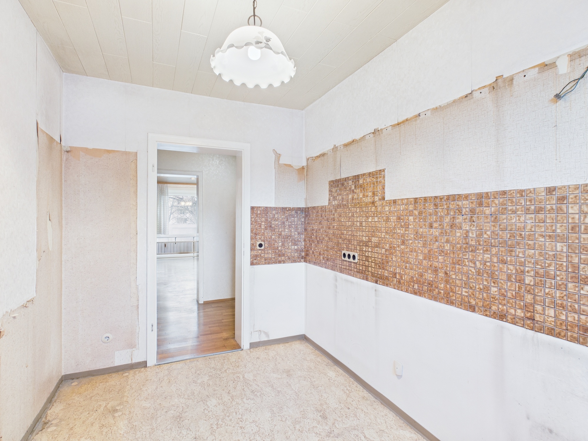 3-Zimmer-Wohnung mit Balkon und Garage – ideale Basis mit Potenzial in Mannheim, 68309 Mannheim – DESEO Immobilien Mannheim 5/15