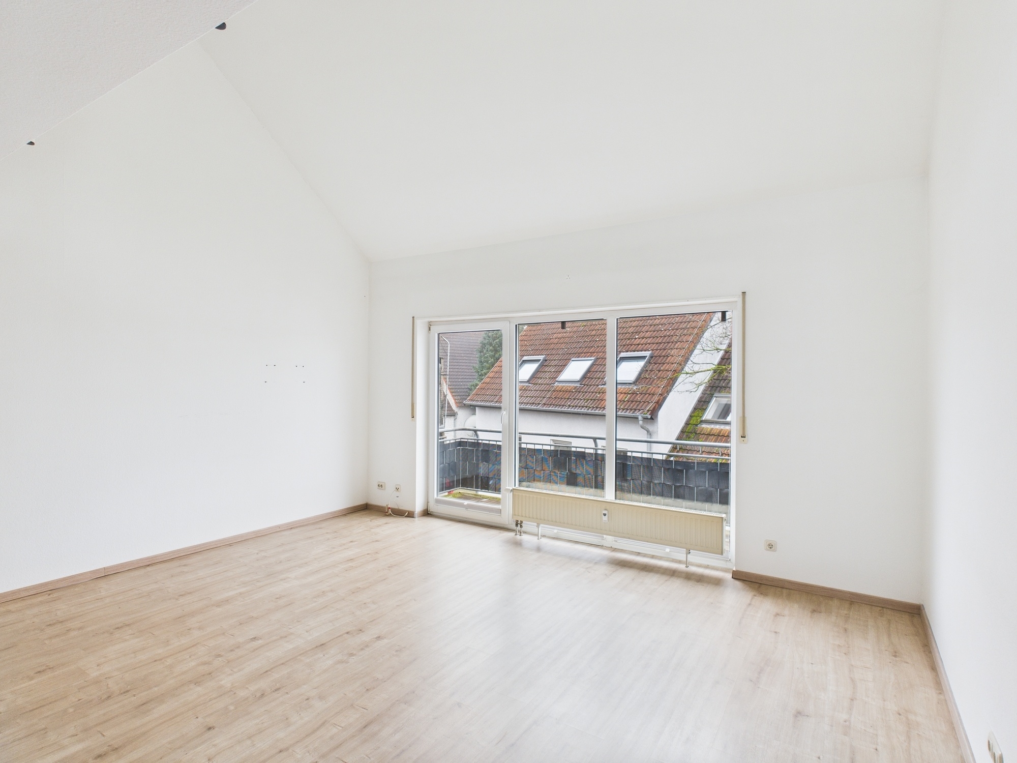 Wohnen mit Charakter: 2-Zimmer-Maisonette mit Galerie, Balkon & 2 Bädern in 67069 Ludwigshafen am Rhein – DESEO Immobilien Mannheim 20/36