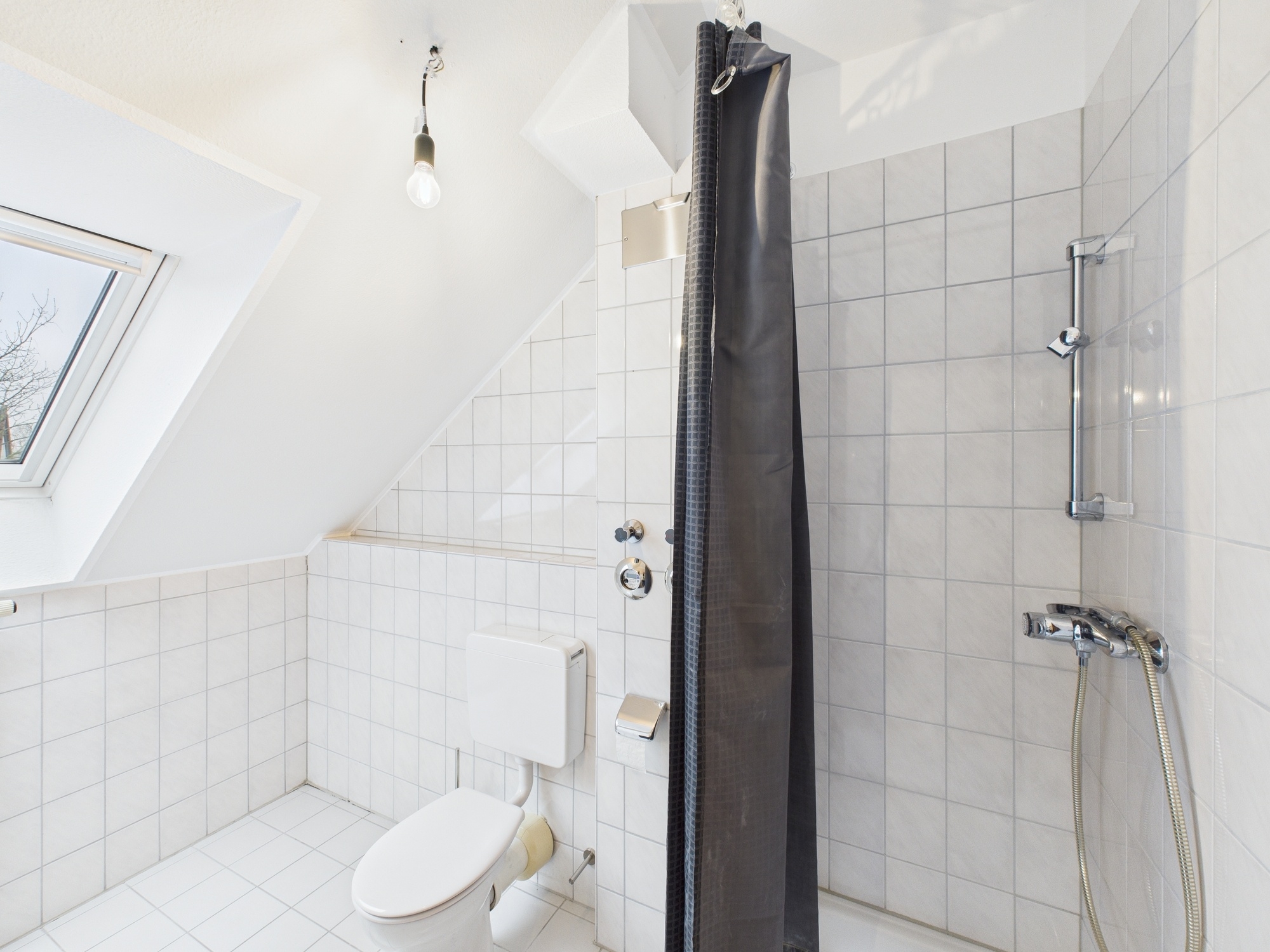 Wohnen mit Charakter: 2-Zimmer-Maisonette mit Galerie, Balkon & 2 Bädern in 67069 Ludwigshafen am Rhein – DESEO Immobilien Mannheim 31/36