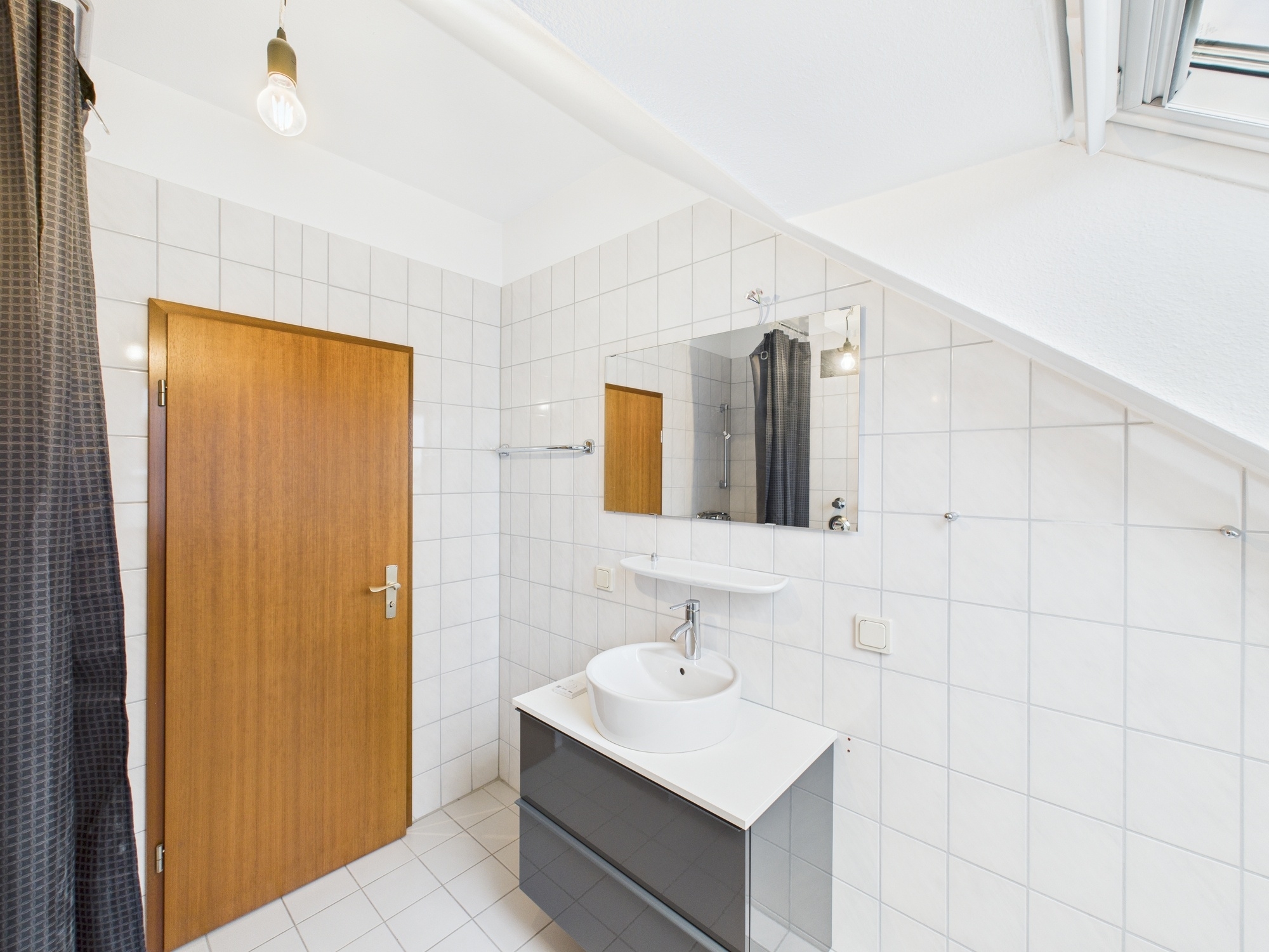 Wohnen mit Charakter: 2-Zimmer-Maisonette mit Galerie, Balkon & 2 Bädern in 67069 Ludwigshafen am Rhein – DESEO Immobilien Mannheim 32/36