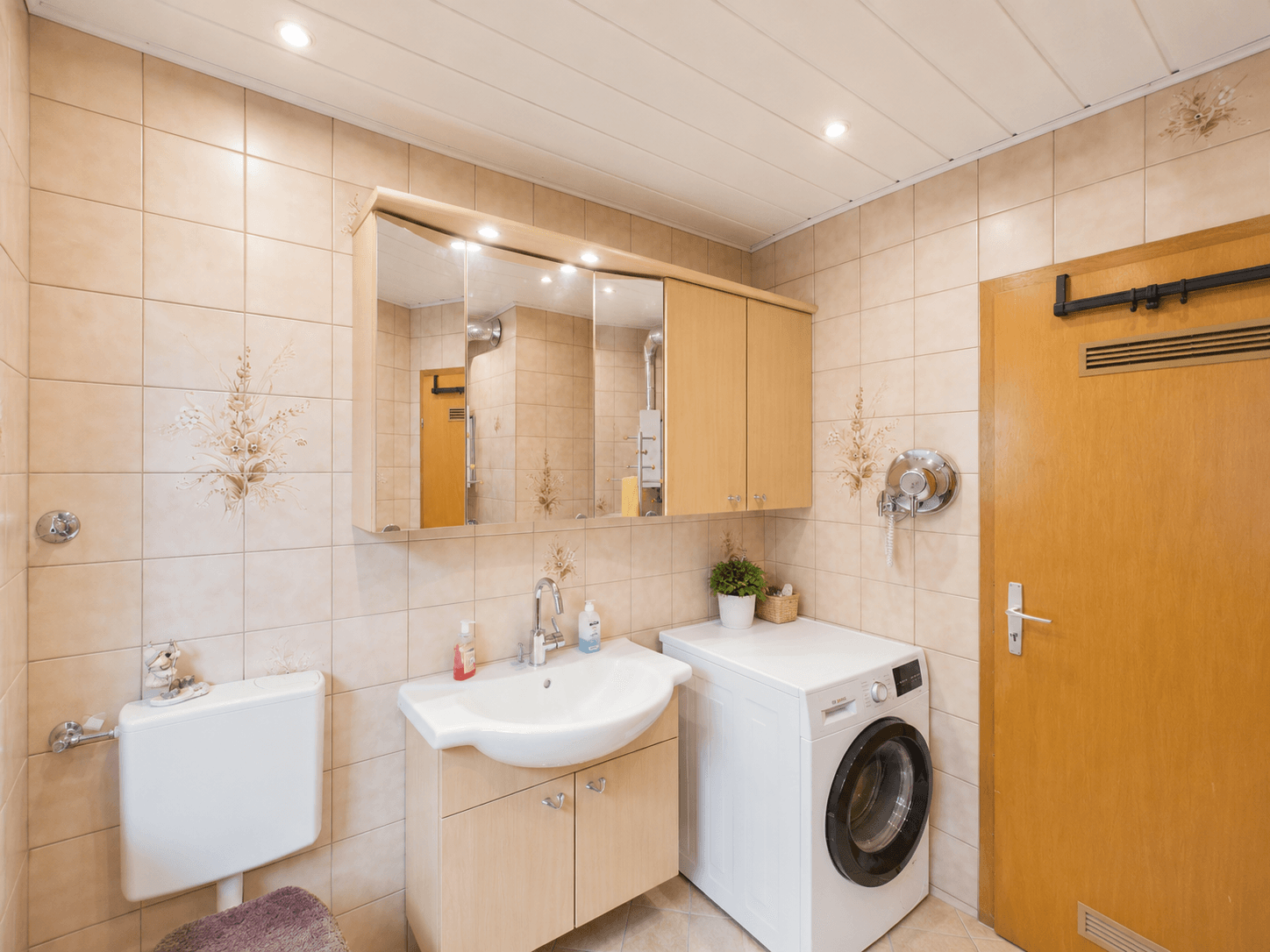 Viel Raum für neue Ideen – ein Zuhause mit Geschichte und Entwicklungspotenzial in 67067 Ludwigshafen am Rhein – DESEO Immobilien Mannheim 4/26