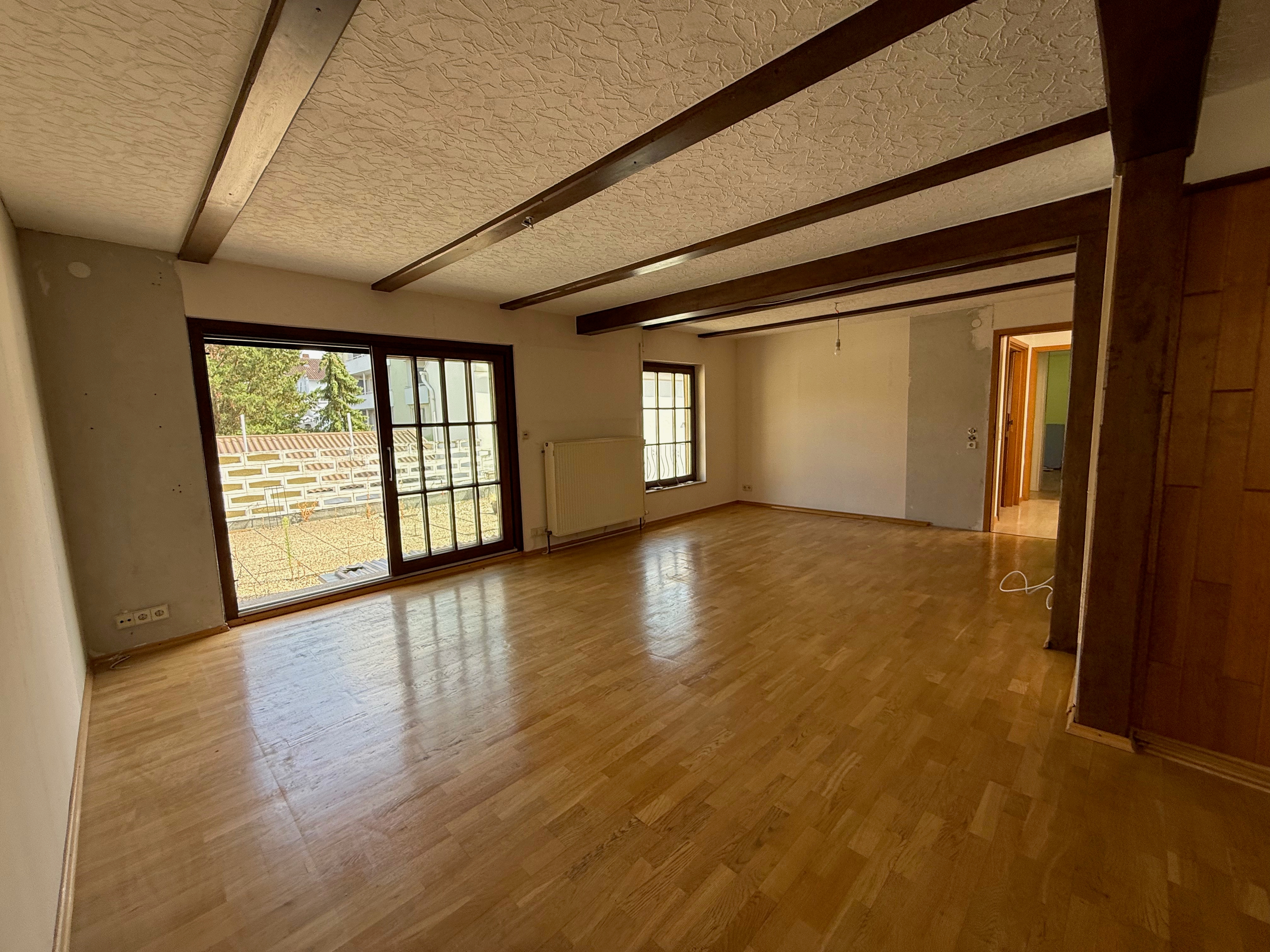 Großzügig wohnen – mit Gewerbefläche als zusätzlicher Möglichkeit in 68623 Lampertheim – DESEO Immobilien Mannheim 7/26