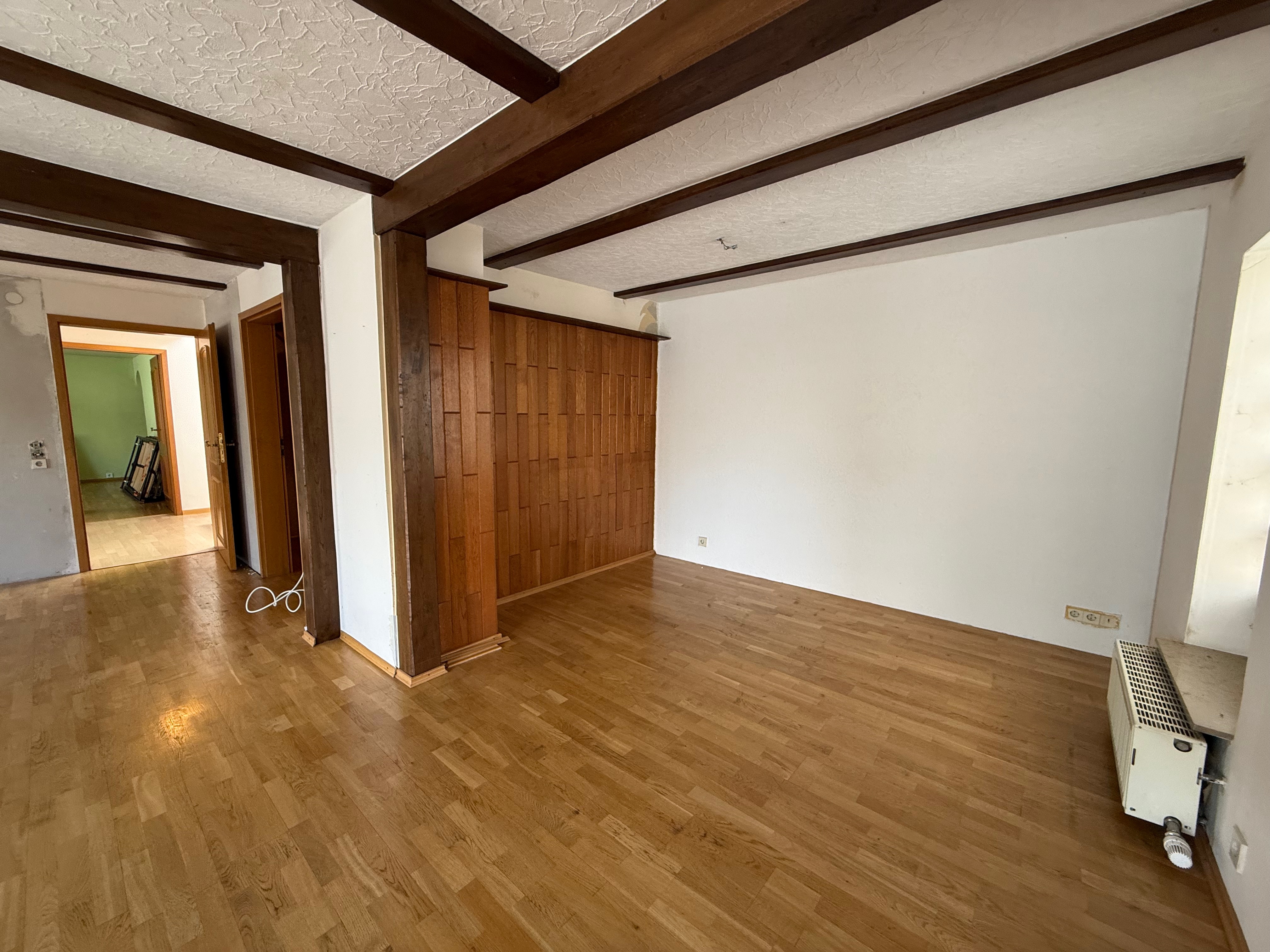 Großzügig wohnen – mit Gewerbefläche als zusätzlicher Möglichkeit in 68623 Lampertheim – DESEO Immobilien Mannheim 10/26