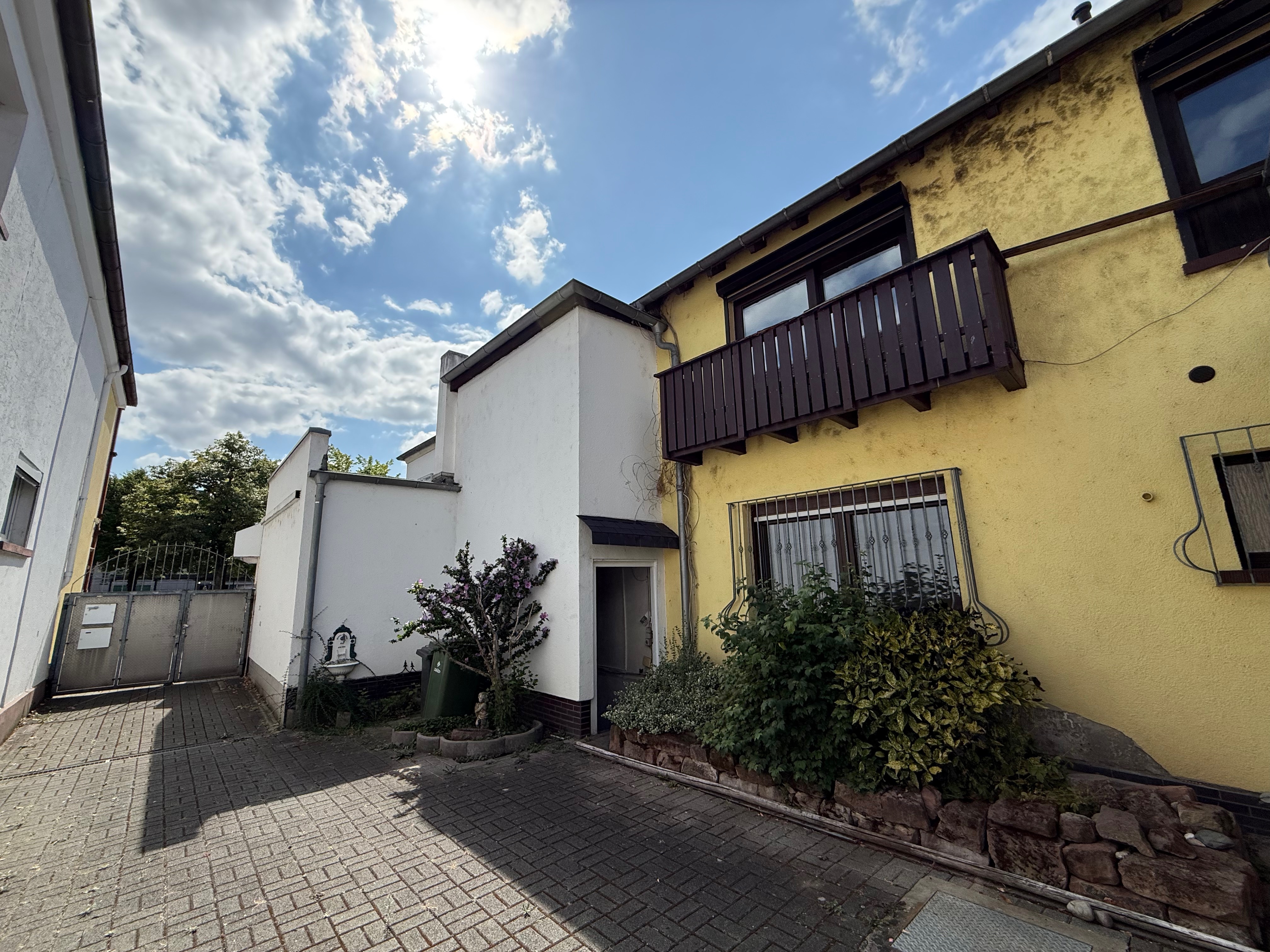 Ihr Unternehmen vorne – Ihr Zuhause direkt dahinter in 68623 Lampertheim – DESEO Immobilien Mannheim 5/29