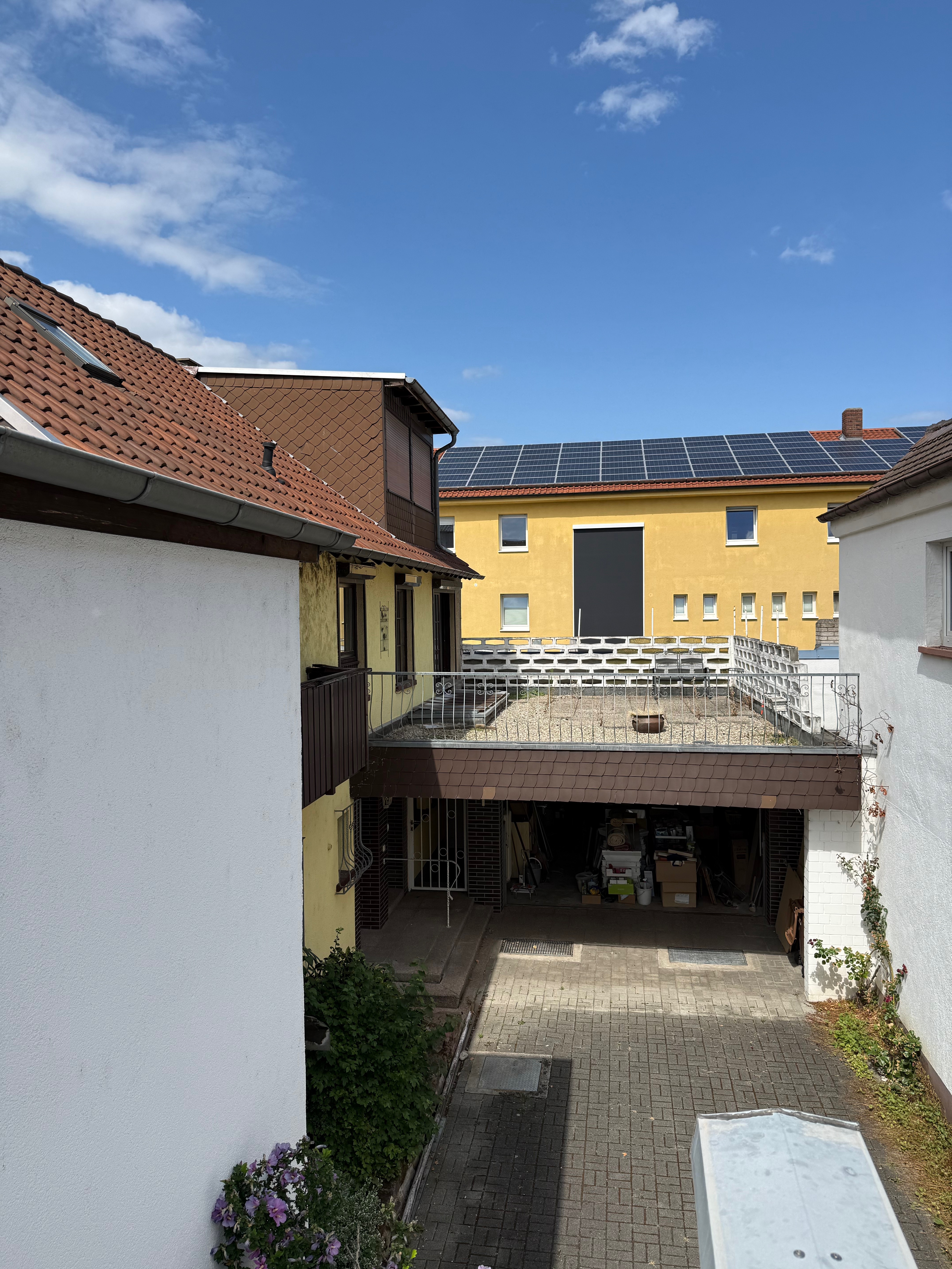 Ihr Unternehmen vorne – Ihr Zuhause direkt dahinter in 68623 Lampertheim – DESEO Immobilien Mannheim 28/29