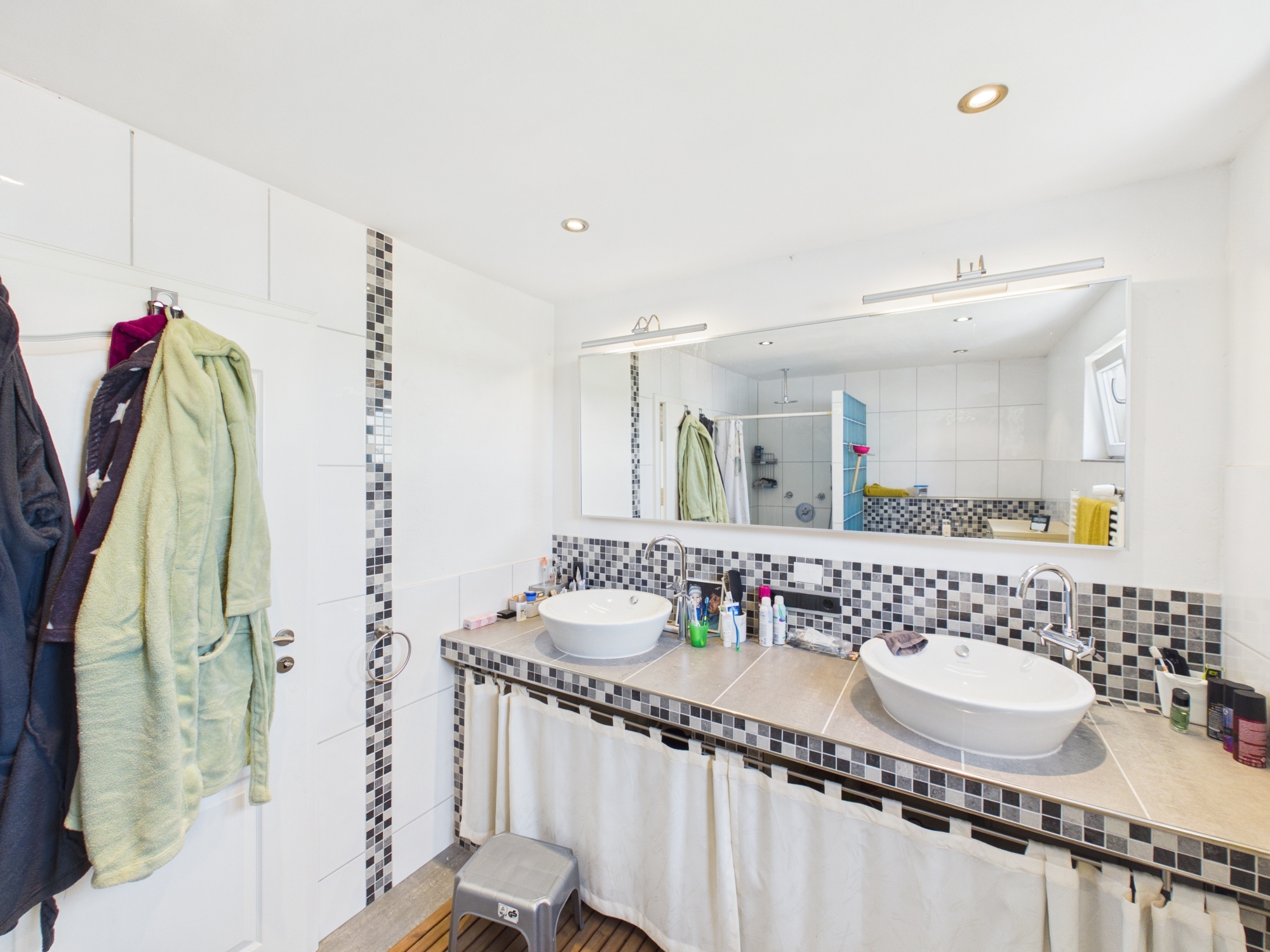 Großzügige Doppelhaushälfte mit Garten & Garage in 67112 Mutterstadt – DESEO Immobilien Mannheim 5/15