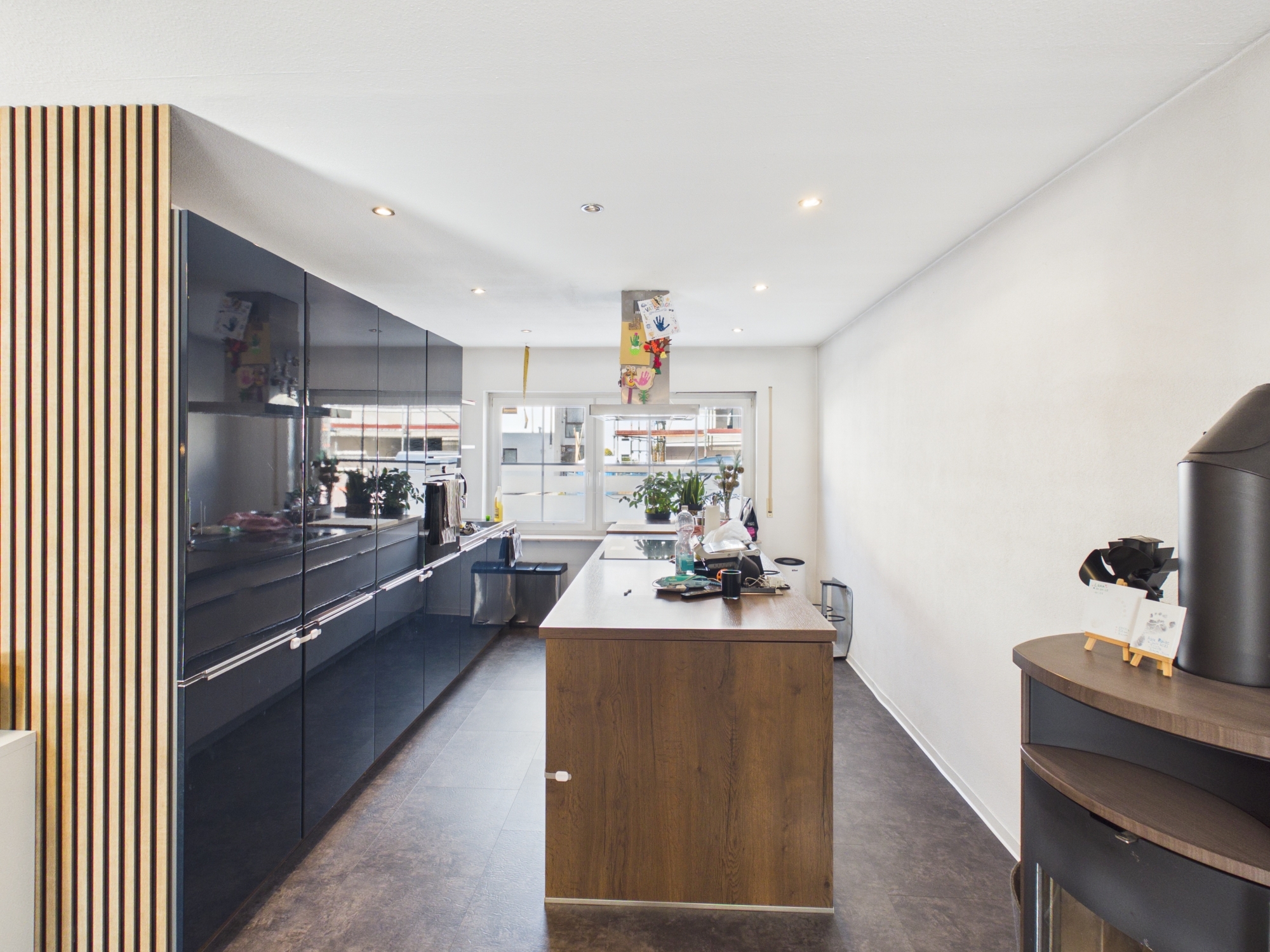 Familienglück in Walldorf – 3 Schlafzimmer, Garten und Doppelgarage mit viel Platz zum Wohlfühlen in 69190 Walldorf – DESEO Immobilien Mannheim 1/15