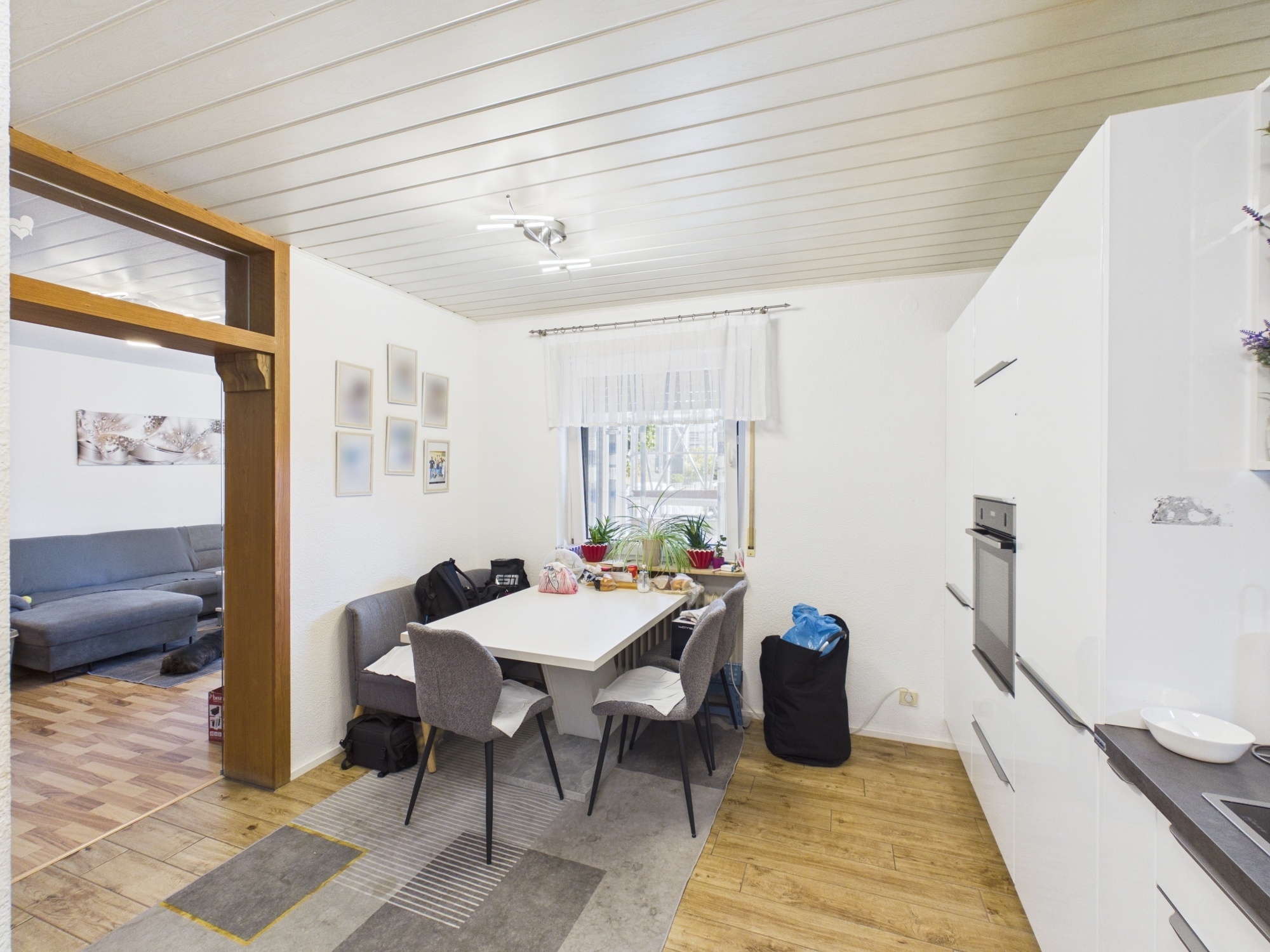 3 Zimmer, Balkon und hochwertige Küche in Walldorf in 69190 Walldorf – DESEO Immobilien Mannheim 2/12